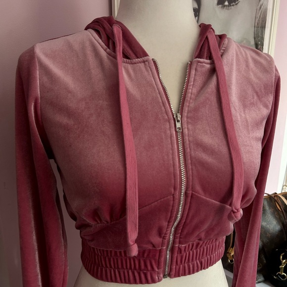 💖Pink velour zip up hoodie & pants set✨ - Picture 2 of 7